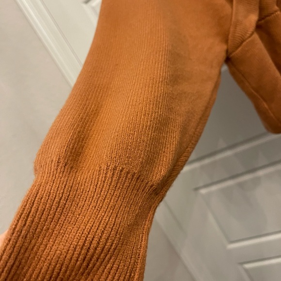 Love Tree Woman’s Tight Knit Brown Long Dolman Sleeve Sweater - Picture 6 of 8